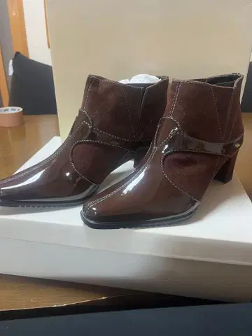 신노스케 디자인드 바이 피터 스웨이드 부츠 브라운 LL