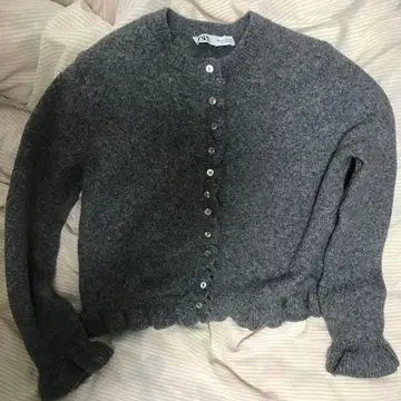 ZARA 그레이 프릴 니트 가디건