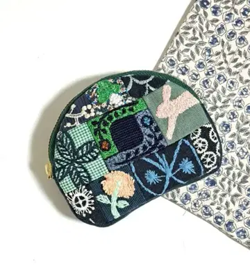 파우치 핸드메이드 미나 페르호넨 428