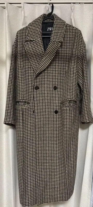 ZARA 하운드투스 패턴 코트