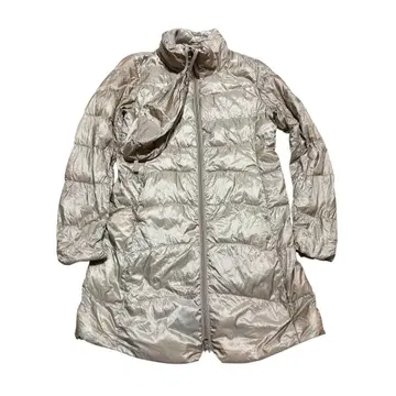 유니클로 울트라 라이트 다운 다운 코트 M 사이즈