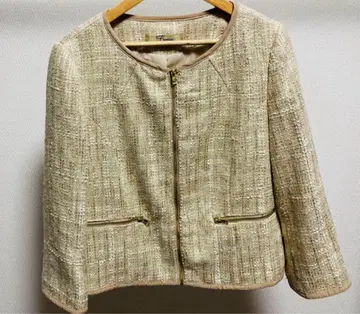 미사용 새상품 빔즈 노카라 자켓 베이지 트위드 동창회