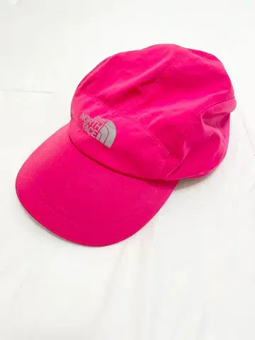 THE NORTH FACE 핑크 캡 바이저 타입