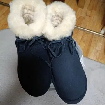 BEARPAW 네이비 어그 부츠