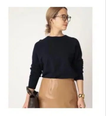 CAPRI 크루넥 풀오버