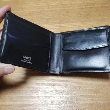 SHIPS 가죽 접이식 지갑 블랙 Begin