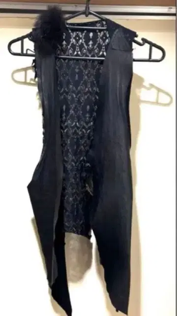 hyde 착용 if 가죽 베스트 sindbaad 라르크