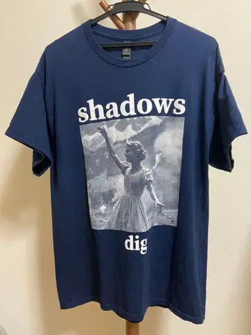 [ SHADOWS ] T셔츠 DIG