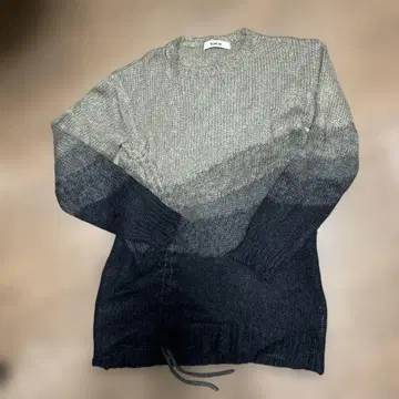 RUMCHE 그라데이션 긴팔 니트 스웨터