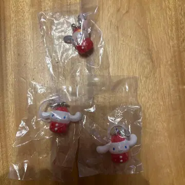 산리오 캐릭터즈 딸기 표시 액세서리