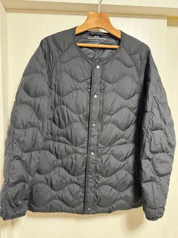 White Mountaineering 유니클로 다운 자켓 블랙