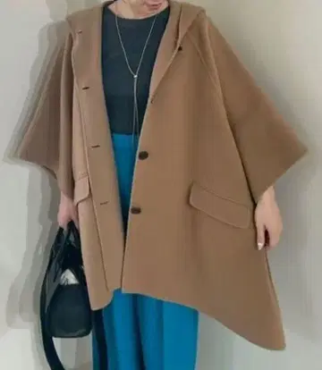 Mila Owen 후드 판초 코트 카멜 01