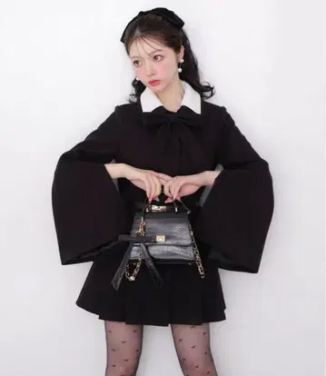 리본 코트 Mmeeme bell sleeve ribbon coat