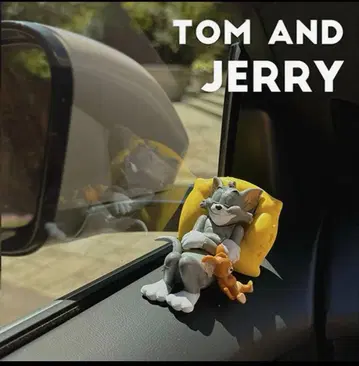 톰과 제리 피규어 자동차용
