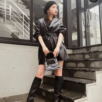 블랙 가죽 롱 자켓 벨트 포함