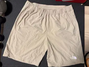 THE NORTH FACE 베이지 화이트 숏팬츠 M