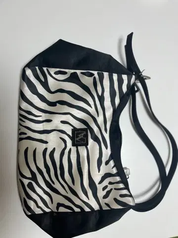 vivi 제브라 패턴 토트백