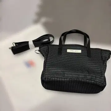 qbag paris 그레이지 블랙 숄더백