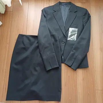 [ AOKI ] 여성용 수트 취업 신입 스트라이프