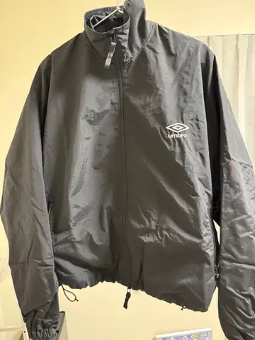 BASICKS umbro 블랙 나일론 자켓