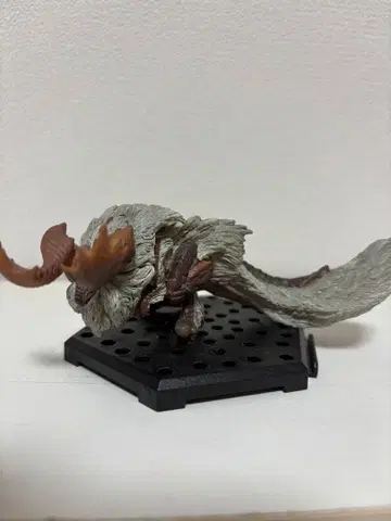 몬스터 헌터 바프바루 피규어