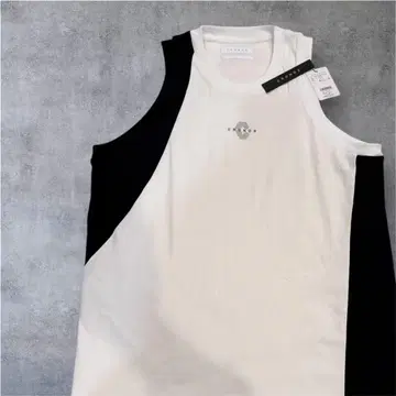 [ 미사용 새상품 ] 크로노스 CRONOS 탱크탑 화이트/블랙