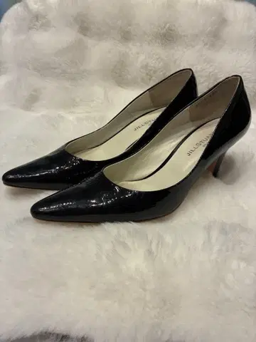 JILLSTUART 질스튜어트 에나멜 펌프스 블랙