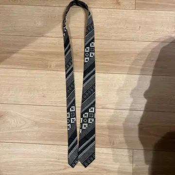 기하학 패턴 넥타이 블랙/화이트 사이즈 F