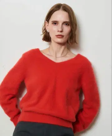 캐시미어 블렌드 퍼 가공 V 풀오버