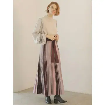 [ 새상품 미사용 ] 패널 컬러 니트 스커트 (핑크)