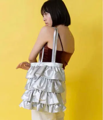 Casselini(캐세리니) 프릴 토트백 실버