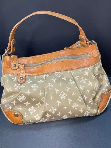 러셋 숄더백 베이지