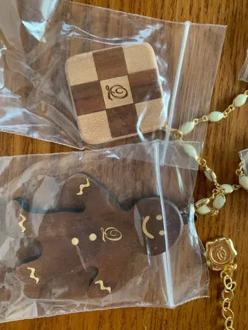 Q-pot. 진저 쿠키 목걸이