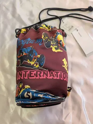 미사용 새상품 sacai 25SS Car Race Print 복조리 백