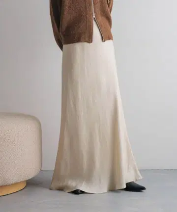 피브릴 새틴 스커트 LOWRYSFARM