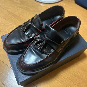 에이드리안 Dr.Martin 태슬 로퍼