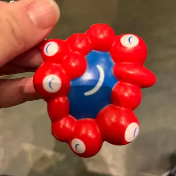 빨간색 캐릭터형 키링