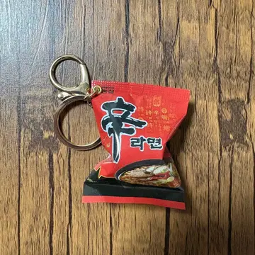 신라면 패키지형 키링