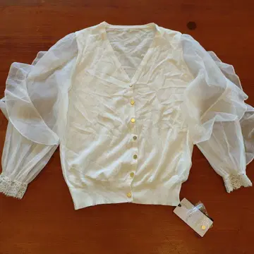 [새상품] 루일 에 부티크 프릴 오간자 슬리브 니트 가디건