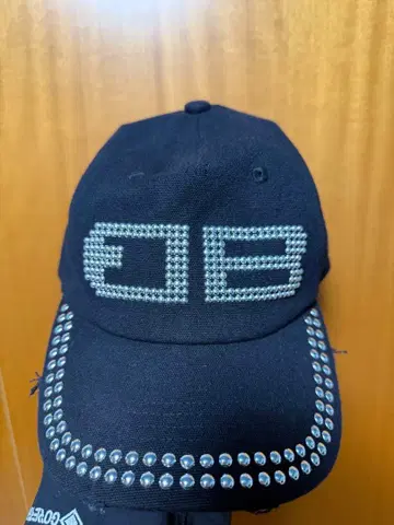 BD STUDS DAMAGE CAP BLACK