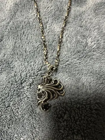 라이온 하트 목걸이