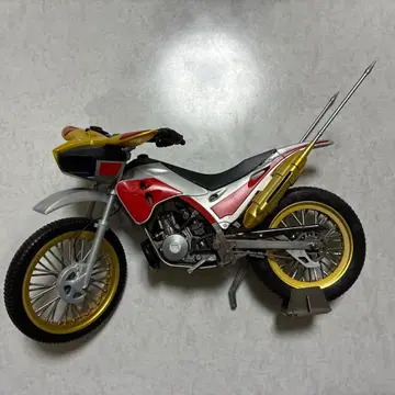 가면라이더 쿠우가 트라이 체이서 프라모델