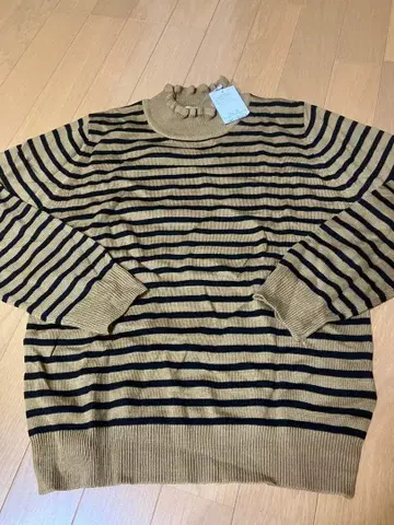 새상품 여성용 M 스웨터 어스 뮤직&에코로 보더