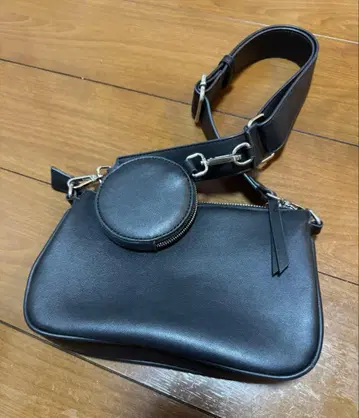 프리즈마트 블랙 숄더백 원형 파우치 포함