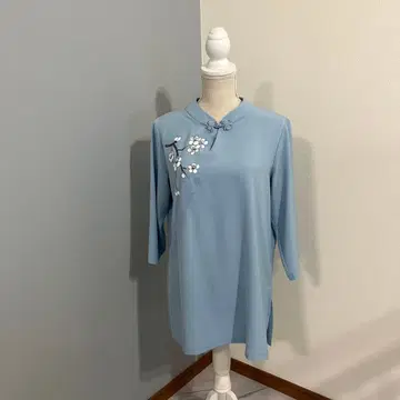 태극권 셔츠, 스카이블루 자수 반팔 셔츠