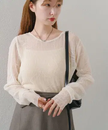 랜덤 튤 멜로우 TEE