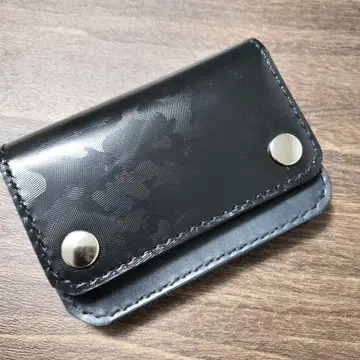 [ 히메지 가죽 ] 카모플라쥬 엠보 컴팩트 트래커 지갑 천연 가죽 블랙