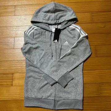 아디다스 후드티 미사용 새상품 L 사이즈