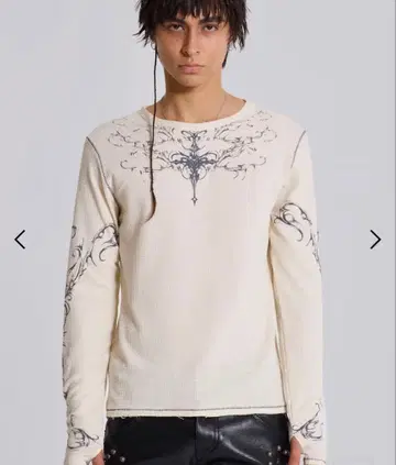 Jaded London M 크림색 긴팔 티셔츠