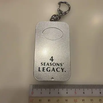 4 SEASONS' LEGACY. 키링